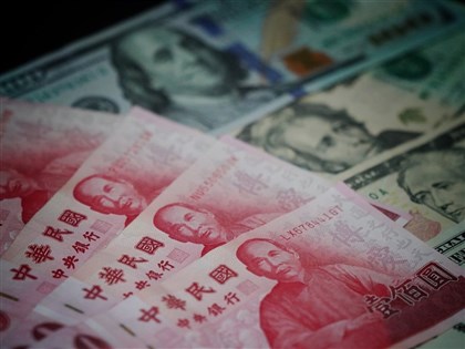 股匯齊跌新台幣一度進逼32元　外資匯出週線連2貶