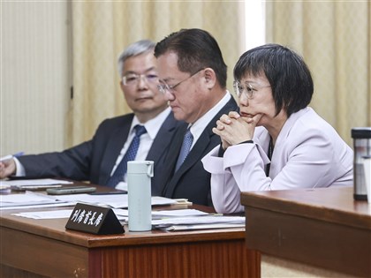 劉世芳：依法行政　對李貞秀索資質詢礙難照辦