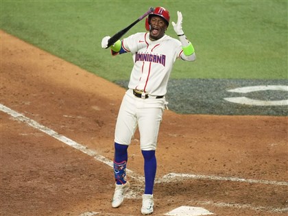 WBC美國擊退多明尼加晉級　主審判壞球變再見三振惹議