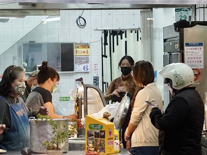 財部：豆漿、小吃店月收逾20萬　免開發票至2028年底