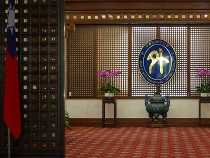 韓國入境卡錯列月底前若不回應　台灣入境卡擬改南韓反制