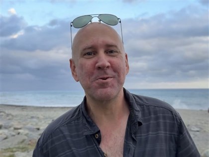 台東婦醉後衝入海　大聯盟皇家隊球探奮勇救人[影]