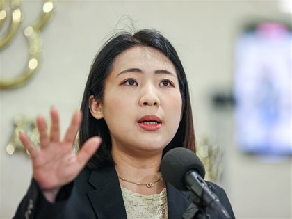 徐巧芯被控踹傷陳亭妃不起訴　高檢署命北檢續查