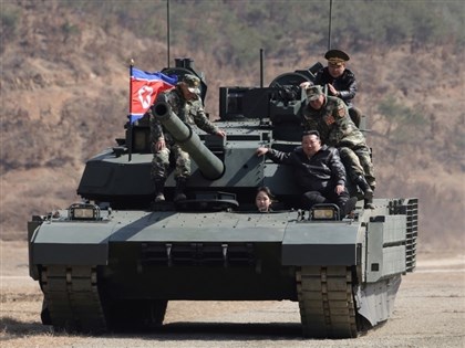 金正恩女兒金主愛駕戰車亮相　分析：疑為接班做準備