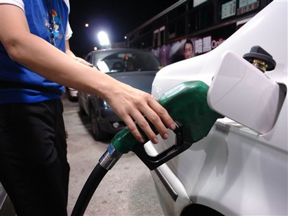 政府擴大平穩吸收比率至75%　23日起汽柴油各漲1.8元、1.4元