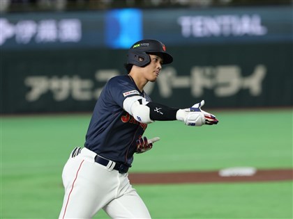 大谷翔平WBC對台敲出滿貫砲　球衣4800萬元落槌