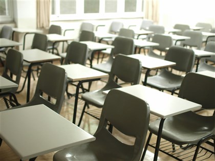 新北女國中生遭學姐球棒敲頭霸凌 10人移送少年法庭