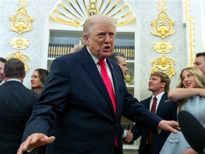 川普稱伊朗送上大禮　與荷莫茲海峽石油運輸有關