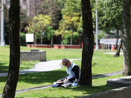 吳德榮：今天晴熱如夏　明起連2天鋒面挾雨