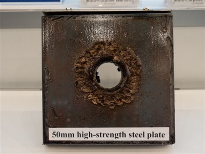 美參議員訪中科院　勁蜂4型無人機掛載彈頭貫穿5公分高強度鋼板