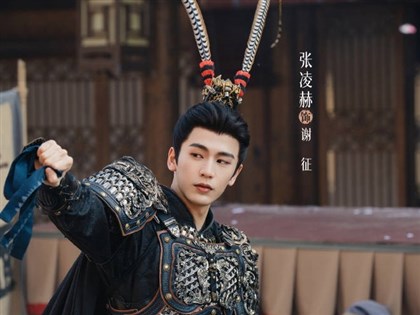 中國官媒齊轟「粉底液將軍」  分析：代表高層旨意