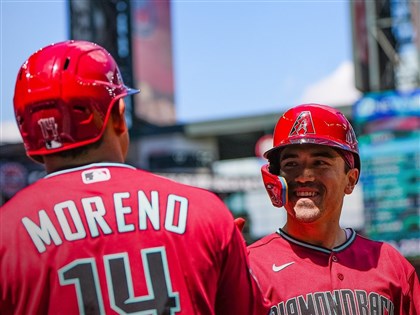 3混血台將開轟　卡洛爾致勝彈費柴德3A演雙響[影]