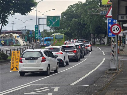 連假首日蘇花湧南下車潮　公路局估下午5時趨緩