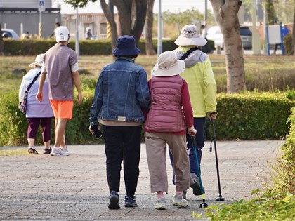 手遊掀走路潮 研究:每週2天走4000步助降死亡風險
