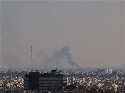 中東戰爭第35天》美戰機遭擊落、川普增軍費　最新發展一次看