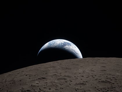 阿提米絲2號太空人返航　感性發言「全人類是一體」