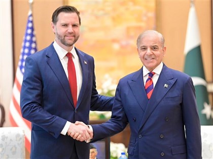 美國與伊朗即將展開談判　范斯會晤巴基斯坦總理