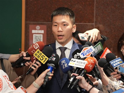 李洋首度財產申報　存款3401萬、買房等債務3638萬