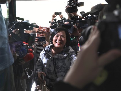 黃國昌：李貞秀要求補償立委薪水才願辭　不可能答應