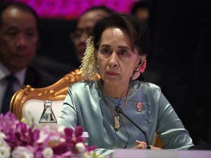 緬甸政府為翁山蘇姬減刑　釋放前總統溫敏等數千囚徒