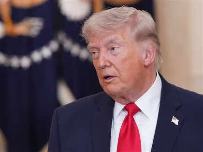 川普樂觀訊號連發　但與伊朗說法兜不攏