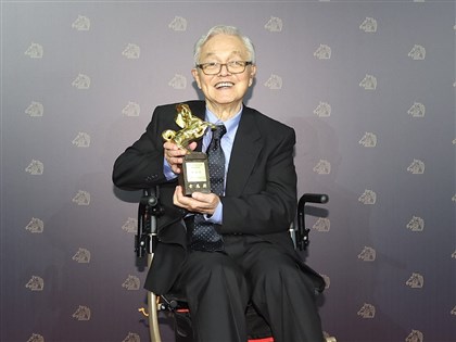 金馬攝影大師賴成英95歲辭世　曾獲終身成就獎