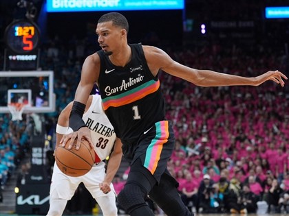 NBA史上首位全票防守王　22歲溫班亞馬締造歷史