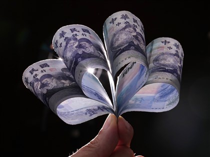 100、101等6年度勞保年金給付調漲　77萬人每月多領逾千元