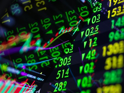 電子、傳產股走弱　台股創新高後震盪翻黑摜破5日線