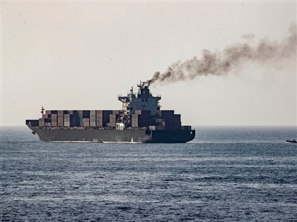 路透：美軍在亞洲海域攔截3艘伊朗油輪　引導改變航向