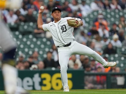 李灝宇首次先發守二壘　策動雙殺、配合盜壘阻殺獲稱讚[影]