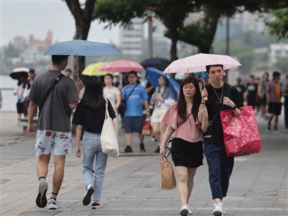 鋒面29日通過中部以北防大雨　勞動節天氣回穩