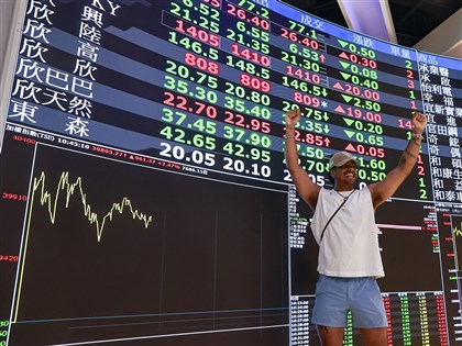 台股未站穩4萬點仍創多項紀錄　台積電2265元收盤新高