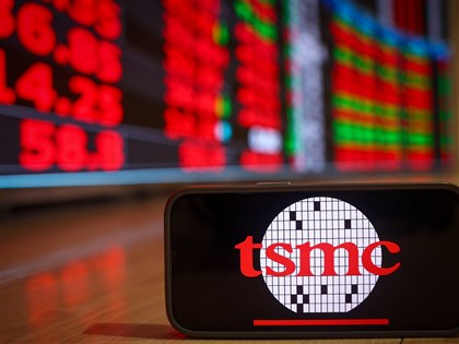 台股飆1220點首破4萬點　台積電創2310元新天價