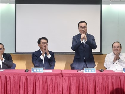 李四川民調勝出承諾人才共治　黃國昌：全力輔選