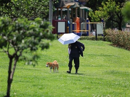 台東防焚風　吳德榮：午後鋒面影響中部以北轉雨