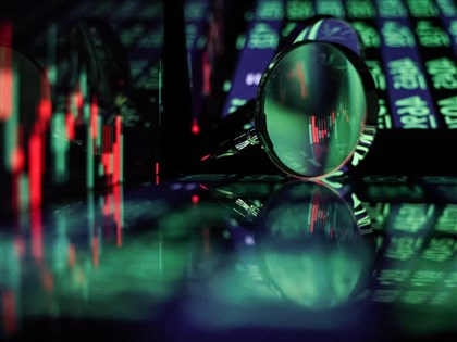 權值股漲多休息　台股早盤下跌逾500點回測5日線