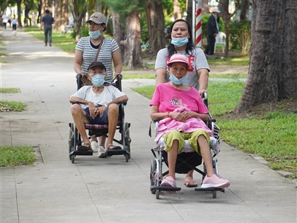 家事移工雇主支持方案上半年上路　擬增喘息天數