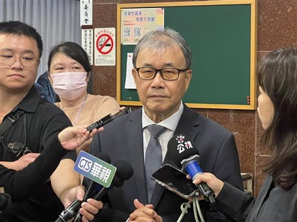 中國籍學生繁星錄取台大被擋　教長：現行法規沒空間
