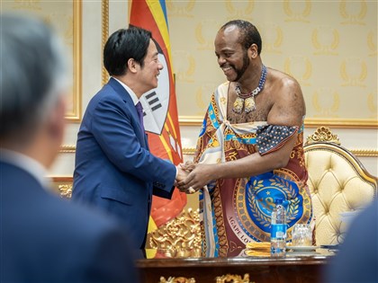 史瓦帝尼國王派專機接賴總統　僑民讚對台高度重視