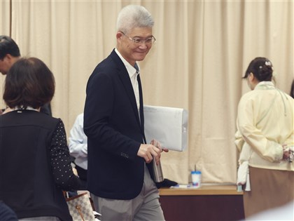 公視爭議　胡元輝被請出立院教委會會場