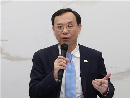 醫療法三讀三班護病比入法　擬117年5月1日實施