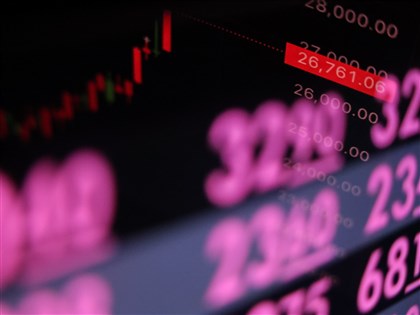 AI題材發燒　台股漲逾300點改寫盤中新高價
