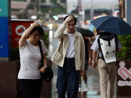 吳德榮：連3天鋒面影響　由北而南防瞬間強降雨