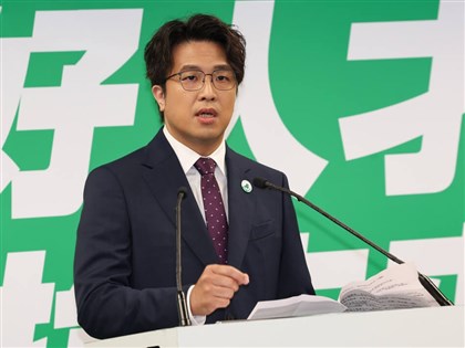 沈伯洋參選北市長　以女兒故事談「改變是可能的」