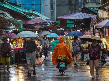 東部15日留意短延時強降雨　16日起水氣逐日減少天氣轉晴