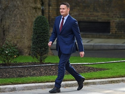 英國衛生大臣請辭　稱對首相領導失信心