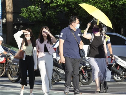 南高屏防高溫 吳德榮:各地晴熱如夏到26日