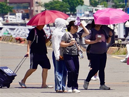 吳德榮:午後對流增防較大雨勢 23日起轉晴白天炎熱