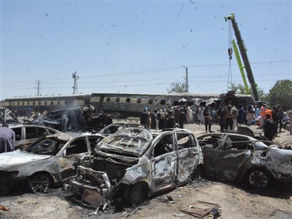 巴基斯坦列車遇爆炸攻擊　至少24死逾50傷